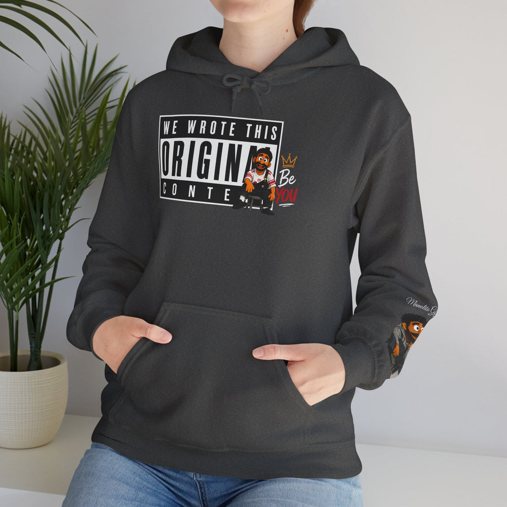 Manolito on the Sleeve - Unisex Heavy Blend™ Hooded Sweatshirt