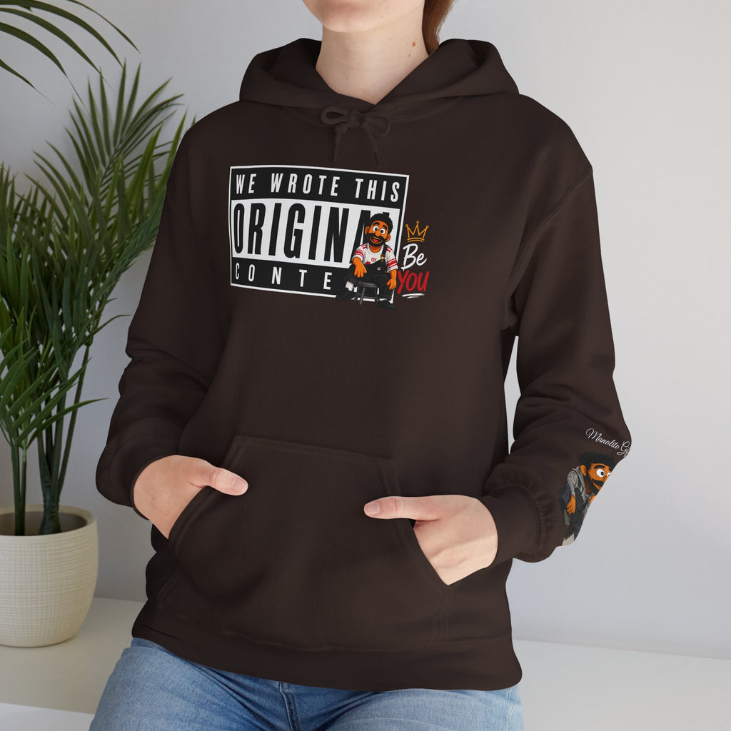 Manolito on the Sleeve - Unisex Heavy Blend™ Hooded Sweatshirt