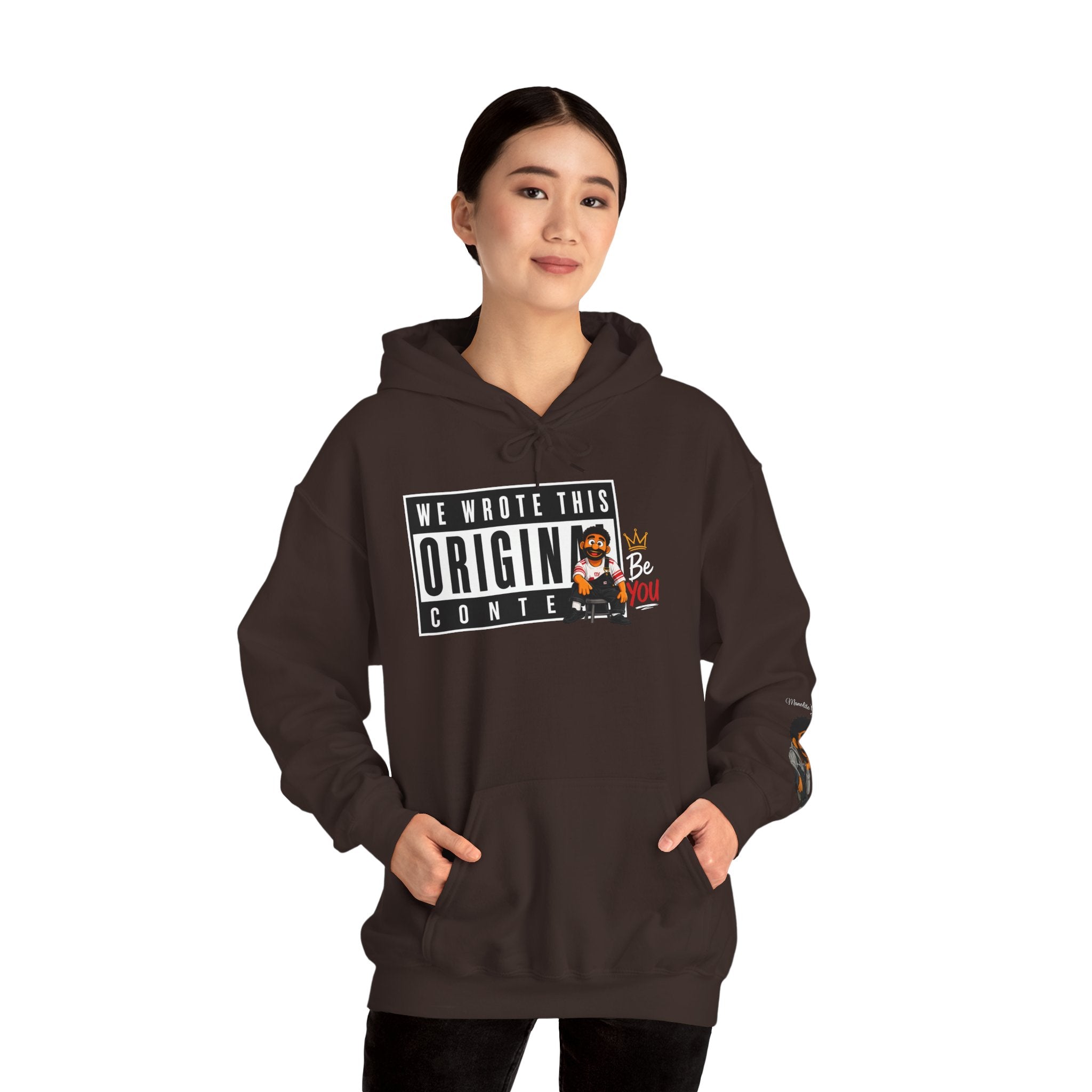 Manolito on the Sleeve - Unisex Heavy Blend™ Hooded Sweatshirt