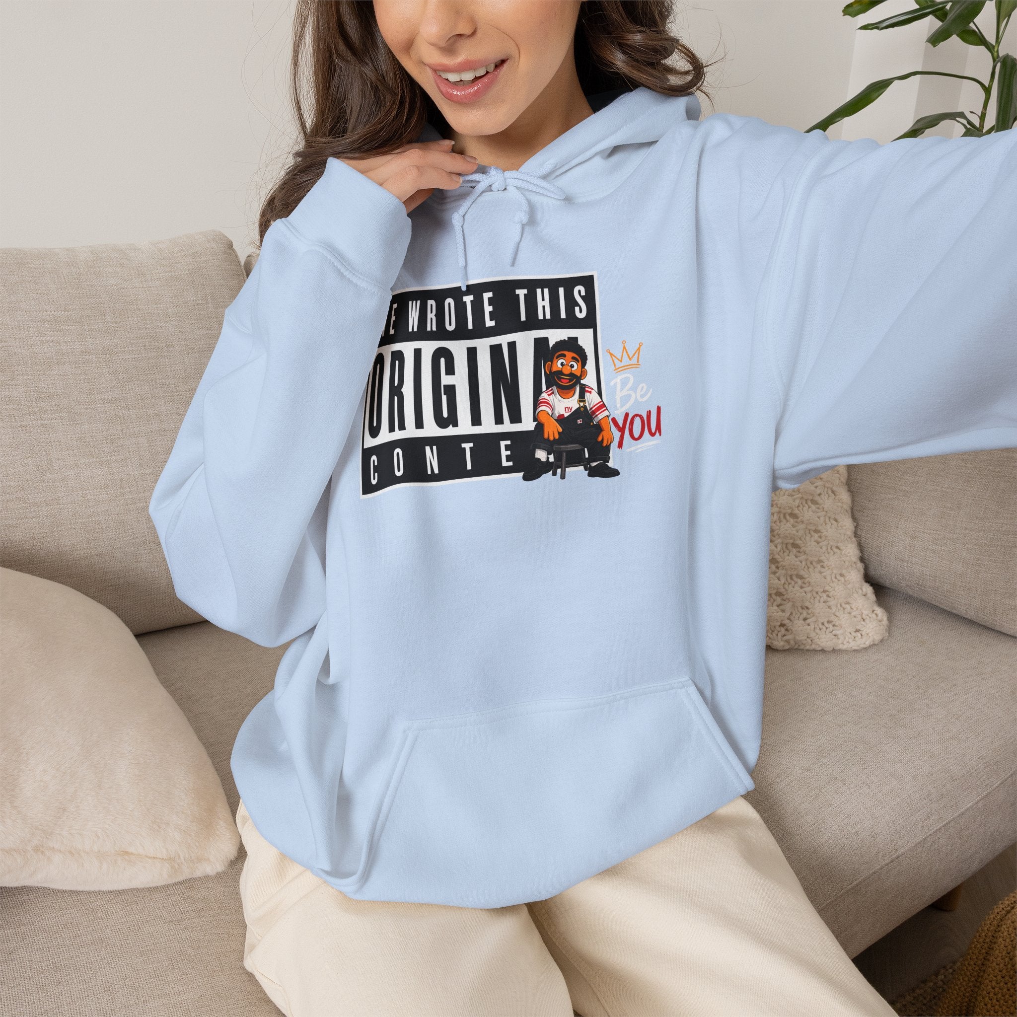 Manolito on the Sleeve - Unisex Heavy Blend™ Hooded Sweatshirt