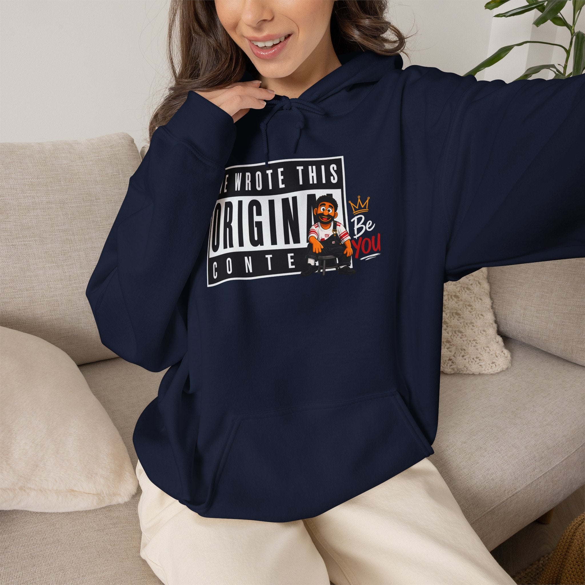 Manolito on the Sleeve - Unisex Heavy Blend™ Hooded Sweatshirt