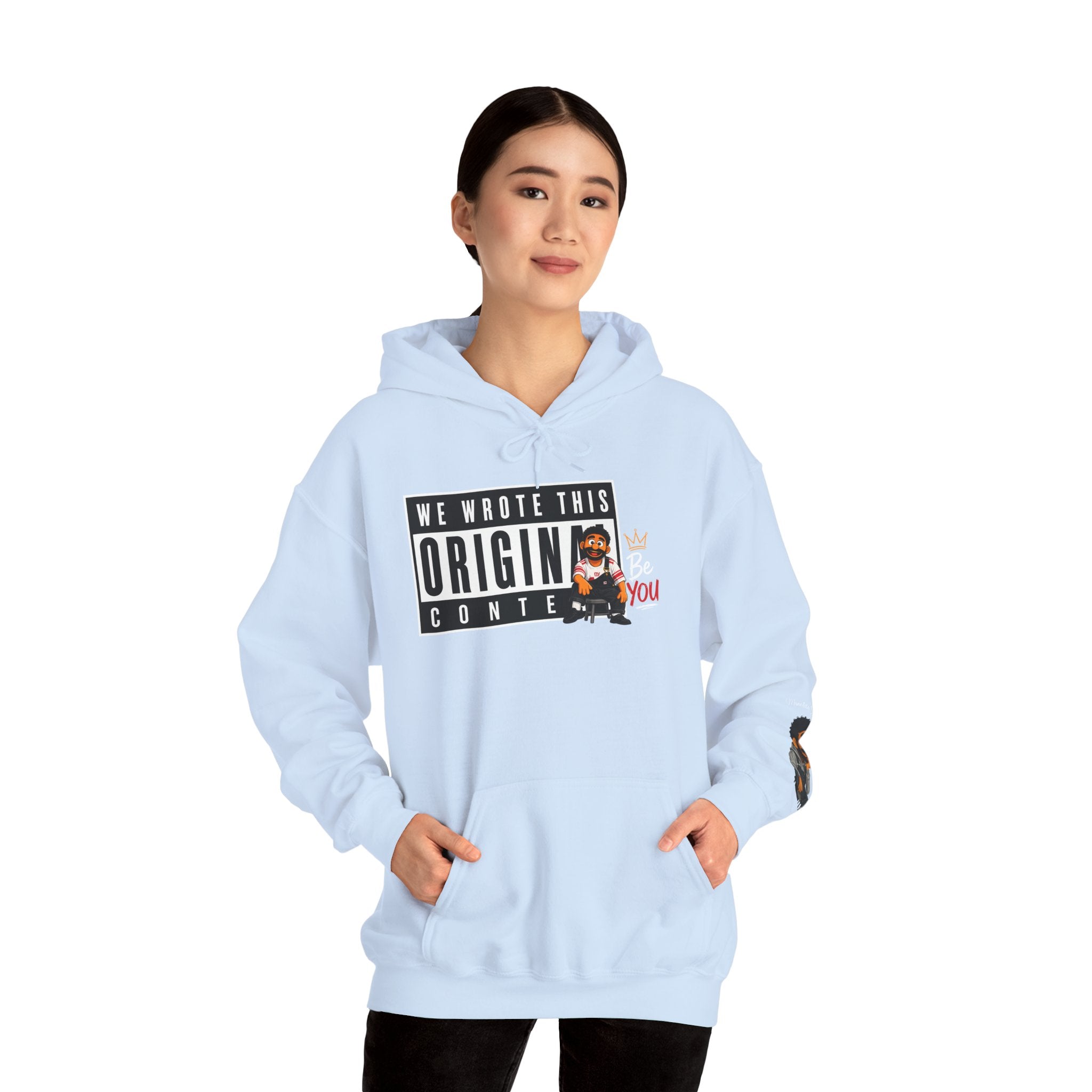 Manolito on the Sleeve - Unisex Heavy Blend™ Hooded Sweatshirt